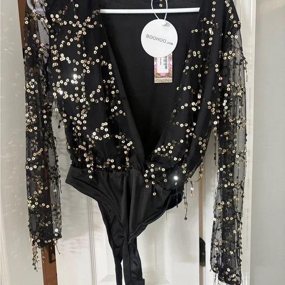 Boohoo | Tops | Boohoo Black And Gold Sequin Bodysuit | Poshmark